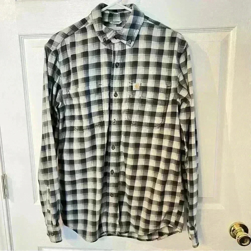 Carhartt Menโs Long Sleeve Flannel Relaxed Fit Black and Gray Plaid Shirt. Small